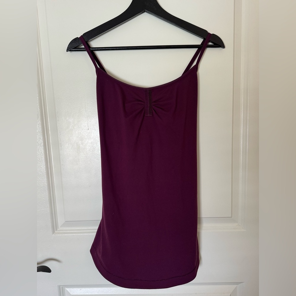 Lululemon burgundy tank with built-in bra
